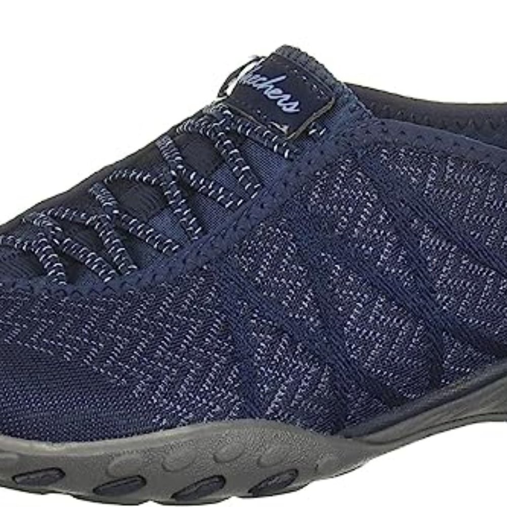 Skechers Women's Breathe-Easy - Made Ya Look Size 10